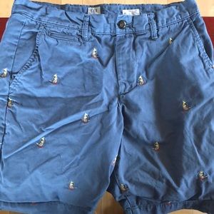 Size 29, Gap shorts with birds on them